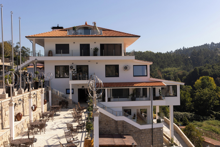 Exterior, Estrelas do Douro, Gondomar