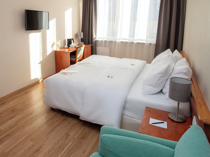 Bedroom 2, Hotel Deutsches Theater Landwehrstraße, München