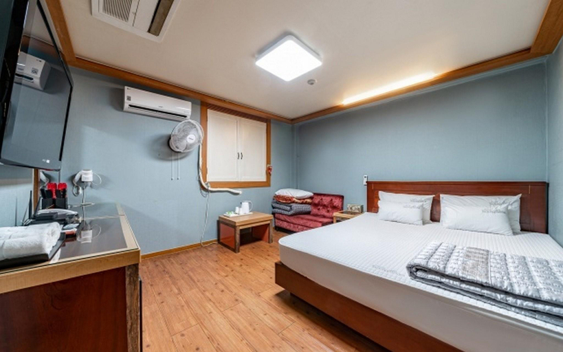 Bedroom 2, Busan Yeongdo Taejong Parktel, Yeongdo