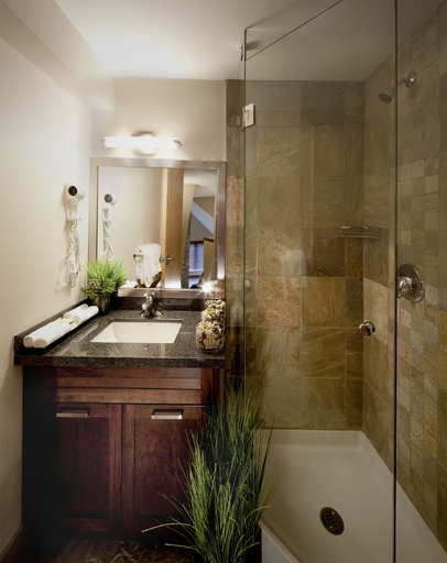 Bathroom 4, Executive - The Inn at Whistler Village, Squamish-Lillooet