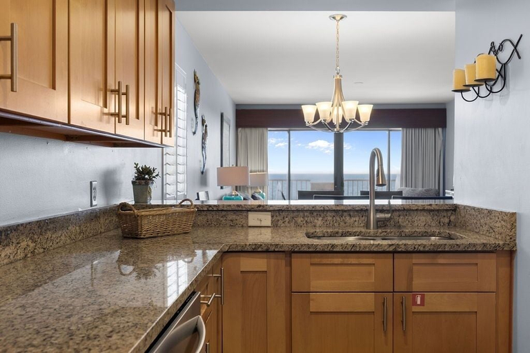 Private kitchen 4, Tropical Winds Unit 701, Baldwin