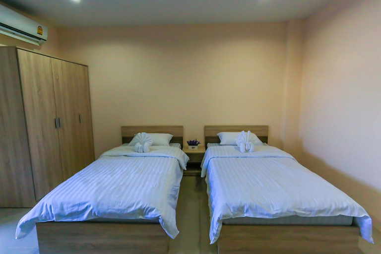 Bedroom 2, Tempo Plus Apartment, Mae Sot