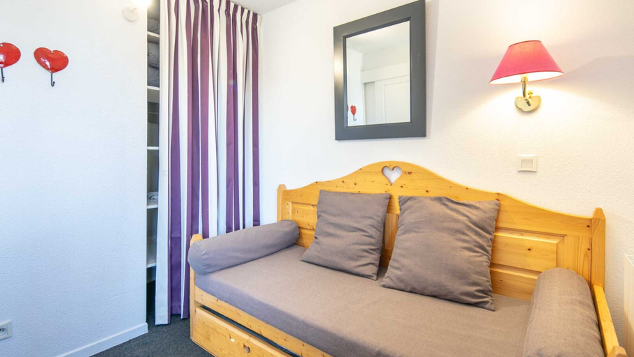 Interior, Snug Apartment on the Mountains, Hautes-Alpes