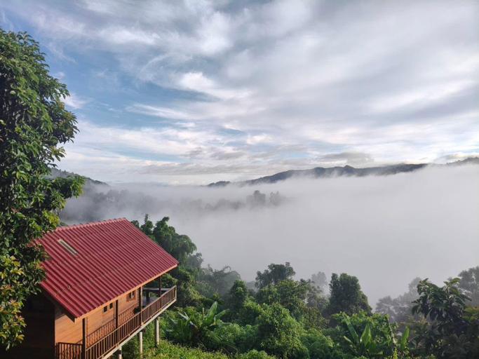 4, Thammachart ( The Nature ), Mae Taeng