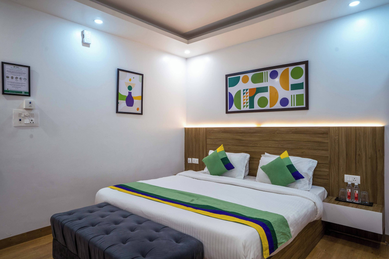 Room 4, Medalio Greater Noida Delta 1, Gautam Buddha Nagar