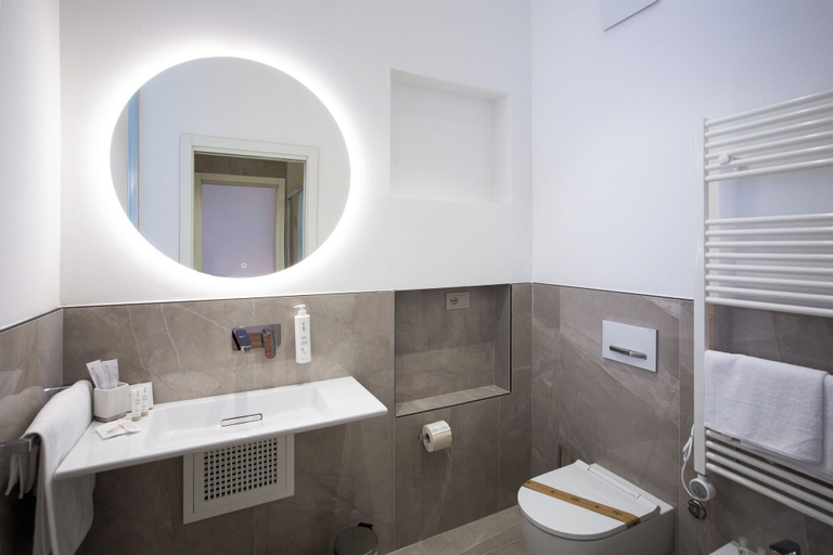 Bathroom 5, Villa Maria Teresa Boutique Hotel, Latina