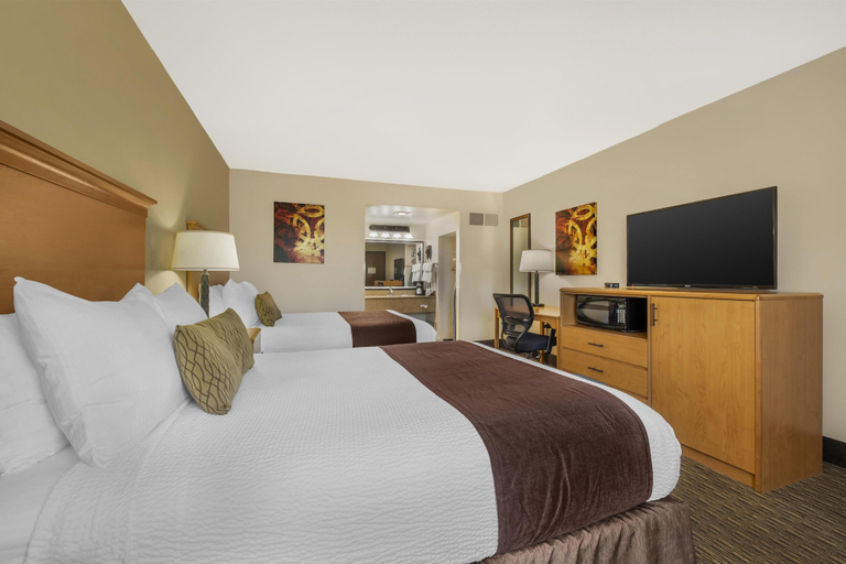 Bedroom 3, Best Western Winchester Hotel, Clark