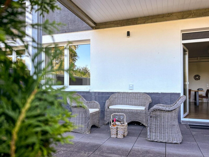 Balcony 4, Helle Ferienwohnung in Zueschen, Hochsauerlandkreis