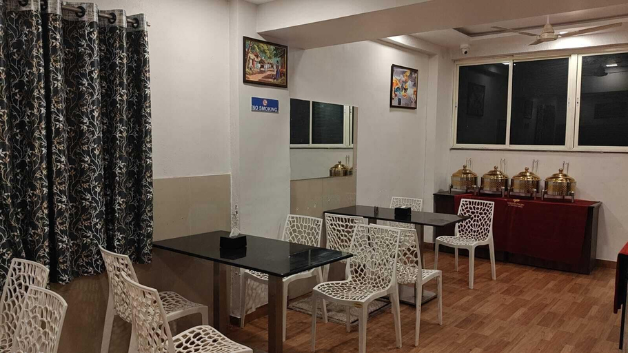 Restaurant 3, Hotel lotus exicutive, Pune