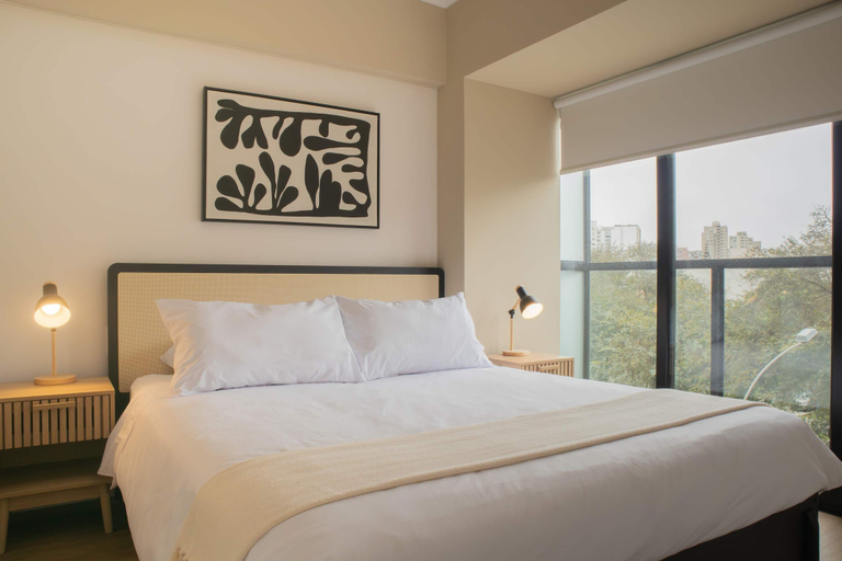 Room 2, w Stylish 2BR With Balcony in San Isidro, Lima
