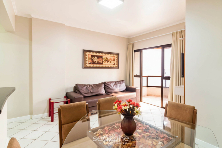 Living area 2, Fully Equipped Apartments in Meia Praia, 150m From the sea - Eoos, Itapema