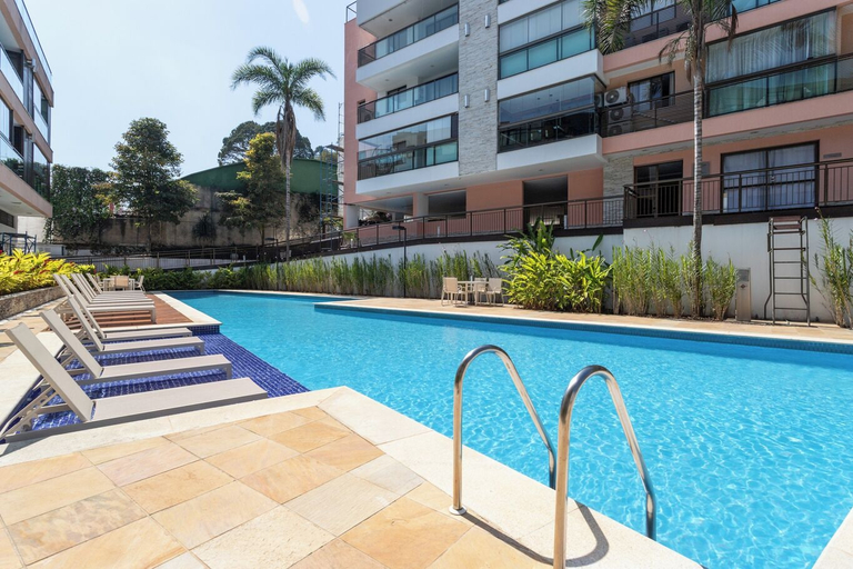 Room 5, Apartamento em Itaipava com Piscina e Academia, Petrópolis