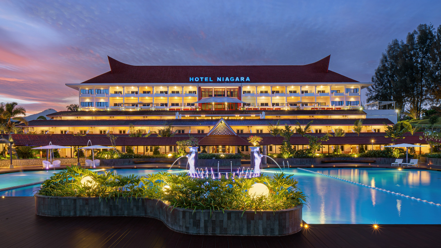 Exterior & Views 2, Niagara Hotel Lake Toba & Resort, Simalungun