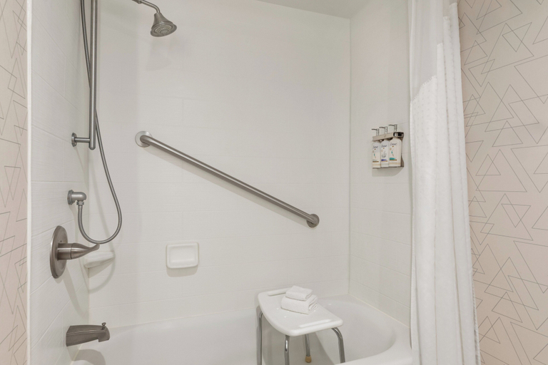 Bathroom 4, Holiday Inn Express CORNING - PAINTED POST by IHG, Steuben