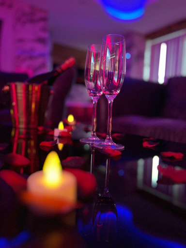 Food & Drinks, Mansa Apartments, Bradford