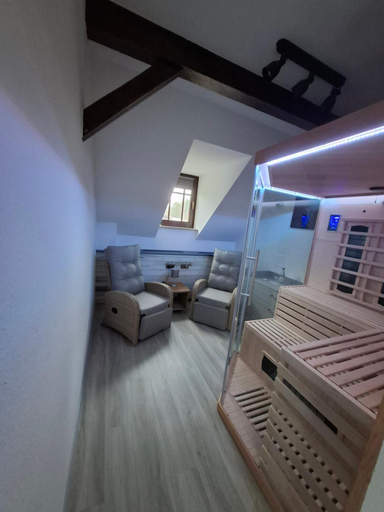 Bedroom 4, Landhotel Der Distelhof mit Scheunencafé, Schmalkalden-Meiningen