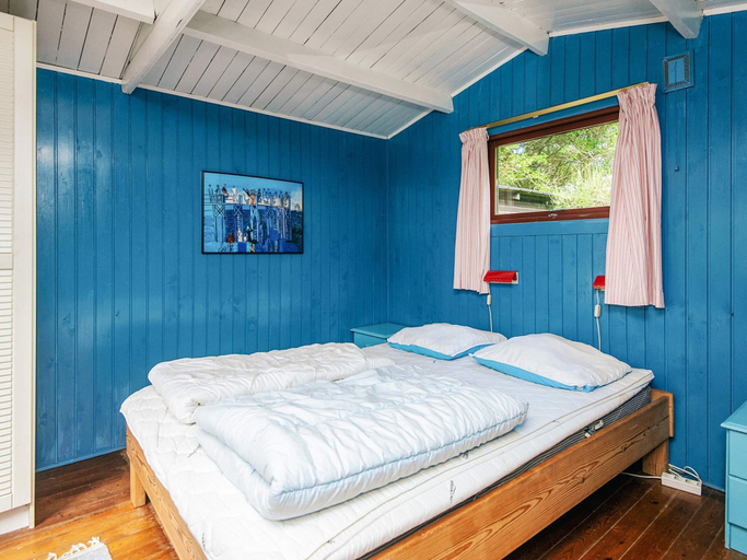 Bedroom 2, Vintage Holiday Home in Rømø near Sea, Tønder