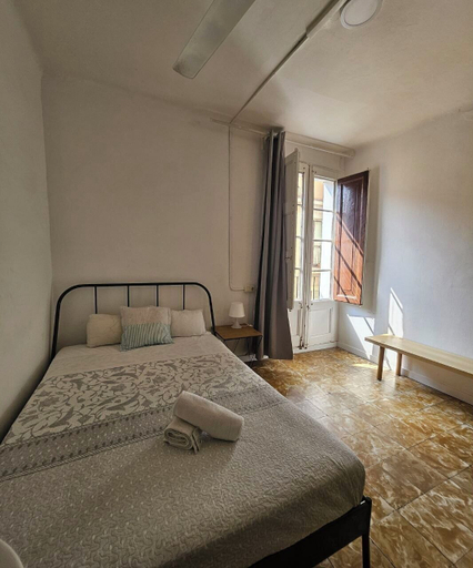 Bedroom 3, Central and Basic Drassanes, Barcelona