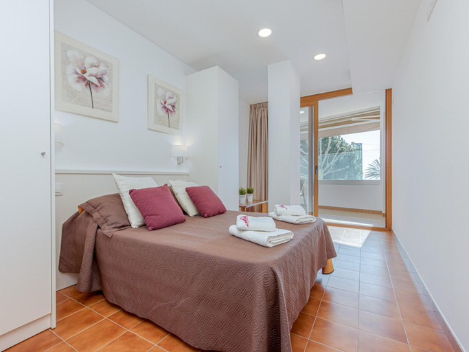 4, Apartment in Roses near Nova Beach, Girona