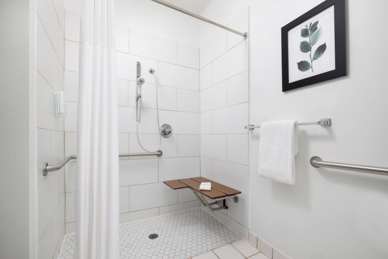 Bathroom 4, Country Inn & Suites by Radisson, Springfield, OH, Clark