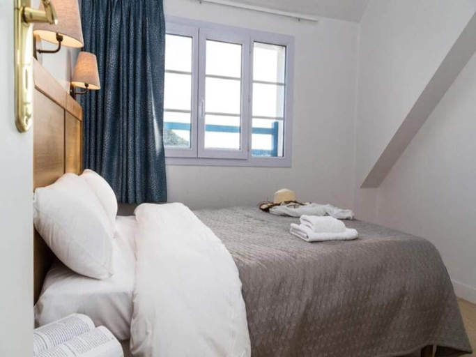 Bedroom, Residence Odalys Les Bains, Côtes-d'Armor
