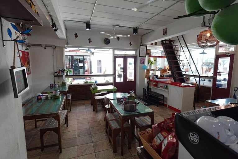 Food & Drinks 4, RTW Residence, Bang Kruai