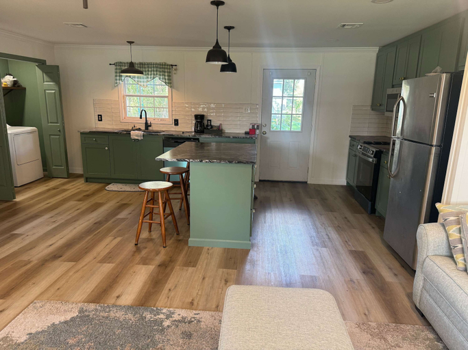 Private kitchen 5, Friendly Home Near Downtown UL - Fenced Yard, Lafayette
