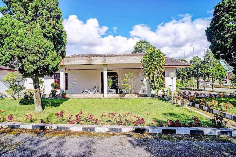 Exterior & Views 1, Capital O 92214 Beristera Hotel, Dairi