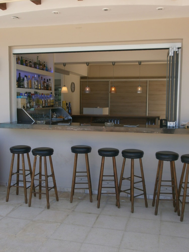 Food & Drinks 4, Iraklis Apartments, Crete