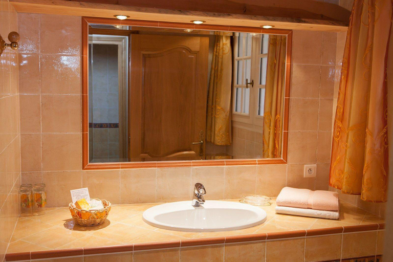 Bathroom 3, L' Escapade Hotel & Restaurant, Var