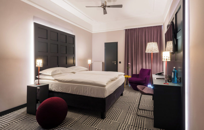 Bedroom 5, The Midtown Hotel, Köln