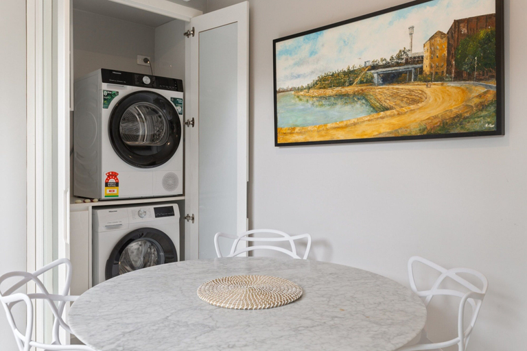 Bathroom 3, Spacious Inner-City House with Balcony Views, Sydney