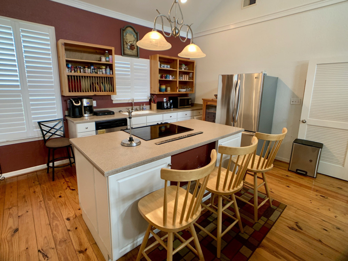 Private kitchen 2, Isle Be Back 2 Bedroom Home, Galveston