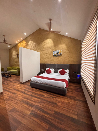 Room 3, Ambaram Hotel & Resort, Ludhiana