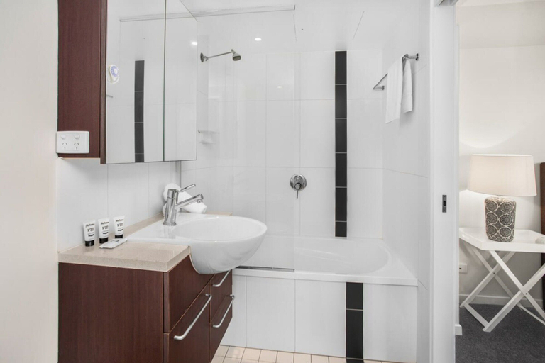 Bathroom 5, 2-bed Near Brisbane CBD With Pool, Sauna & BBQ, Kelvin Grove