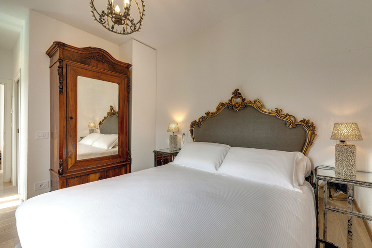 Room 3, Entire Hilltop Villa With Private Pool In Palazzuolo Sul Senio, Florence