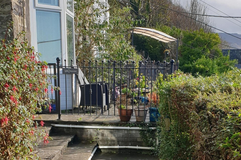 Exterior & Views, Seaview Apartment Sleeps 2 - Private Patio, Gwynedd