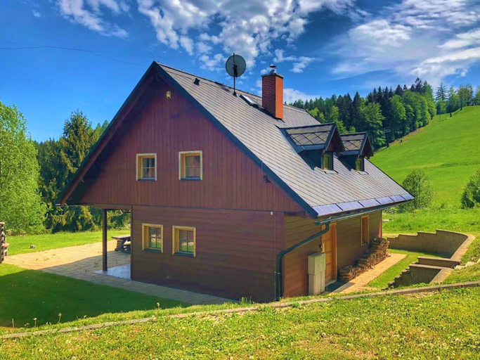 2, Chalet near Ski Bret with Sauna, Trutnov
