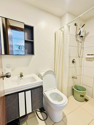 Bathroom 4, Horizons 101 Premium Studio, Cebu City