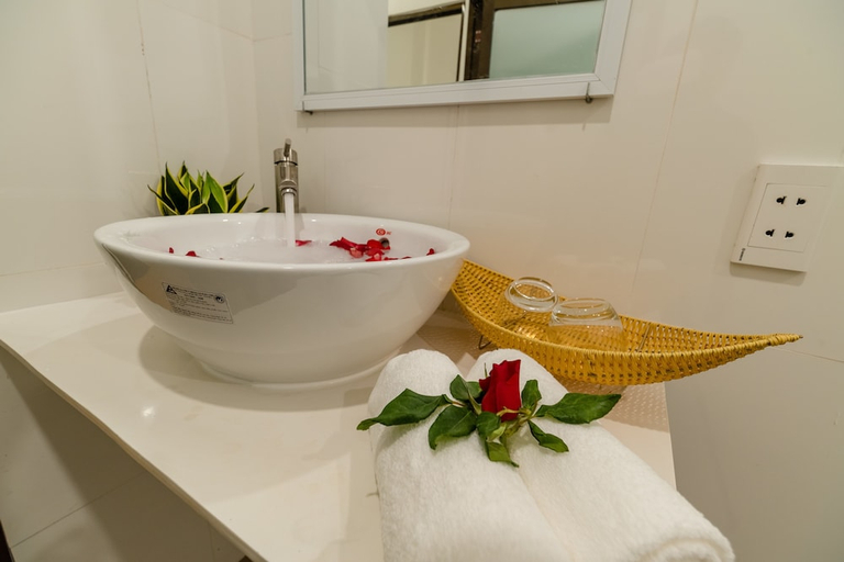 Bathroom 3, Tre's Beach, Da Nang