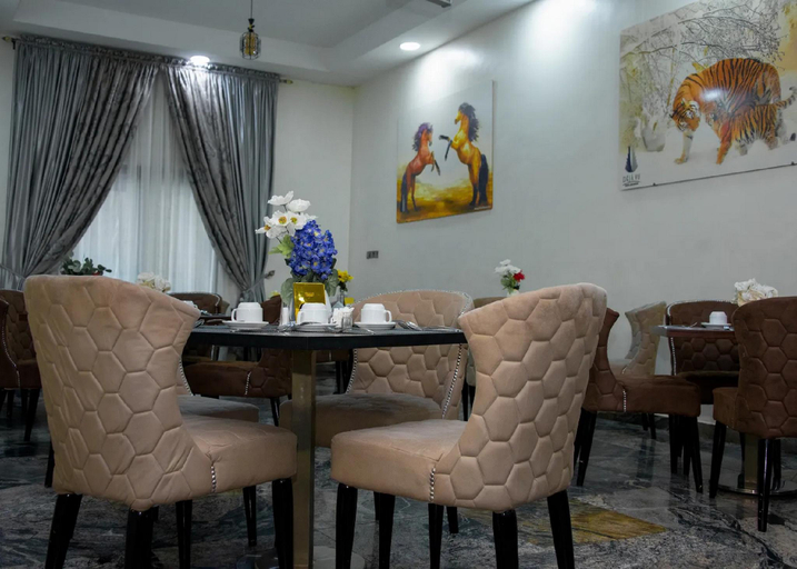 Food & Drinks 5, Deja Vu Hotel and Suites, Akure North
