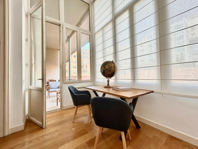 Room 4, Designer s Three Bedroom Apartment With Terrace, Barcelona