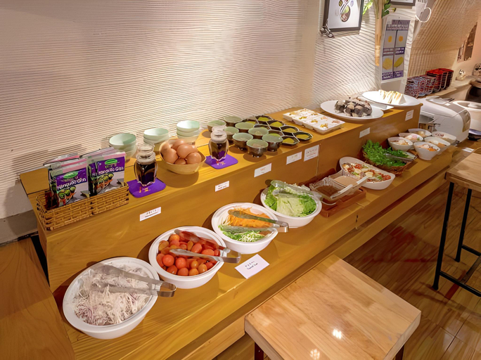 Food & Drinks 5, Azumaya Hotel Thai Van Lung 2, District 1