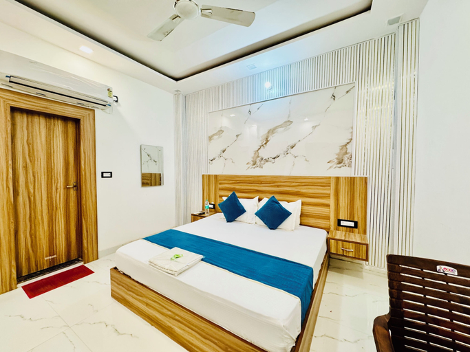 Room 3, Hotel Krishna Kripa Palace, Mathura
