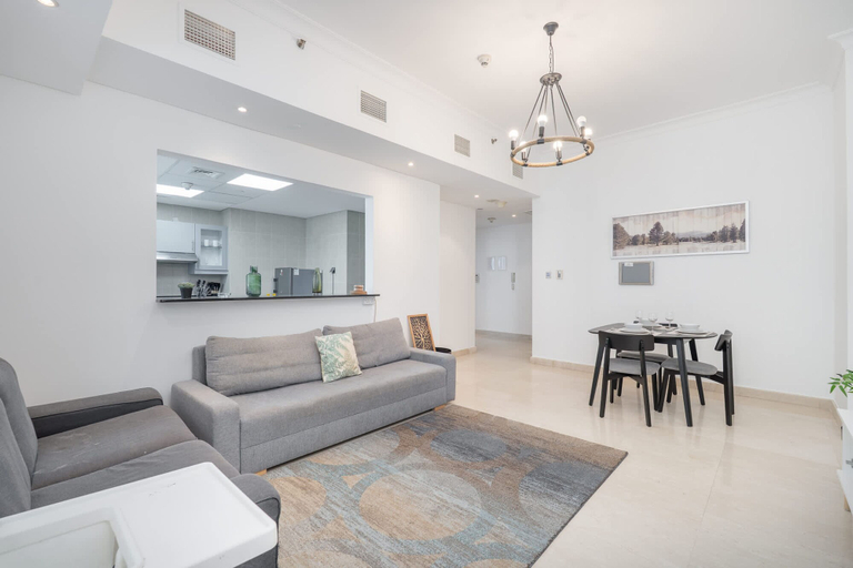 Room 3, Exceptional and Stunning 1 Bedroom in Dubai Marina, Dubai