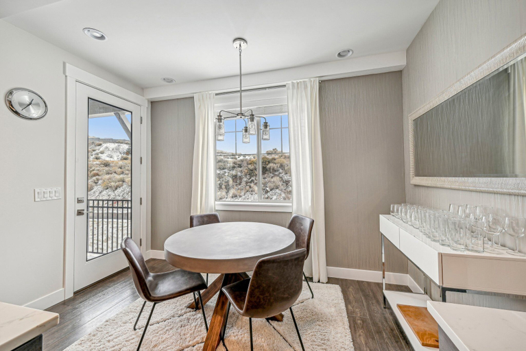 Dining, Wasatch Lodge, Summit