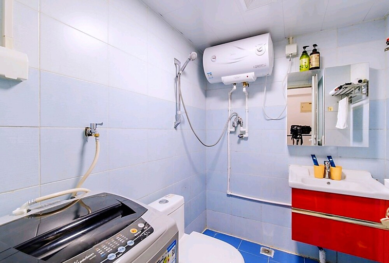 Bathroom, Guo Rui Cheng Skyline Apartment, Beijing