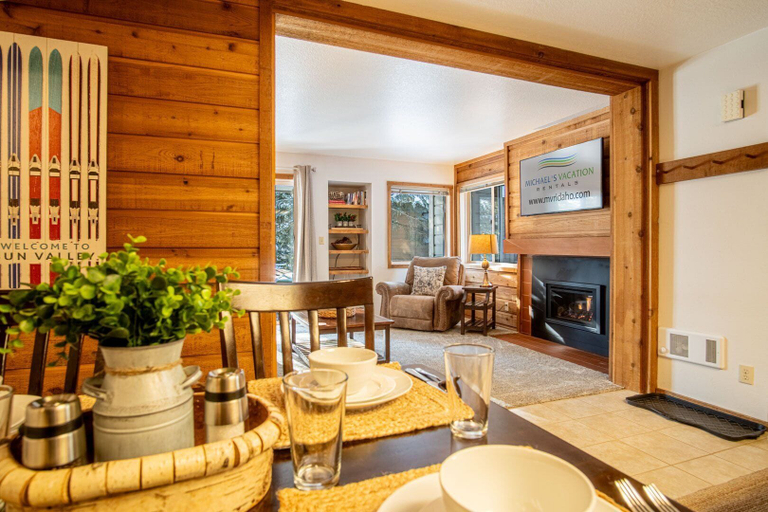 Interior 5, Elkhorn Bluff Condo + Complex & Resort Amenities, Blaine