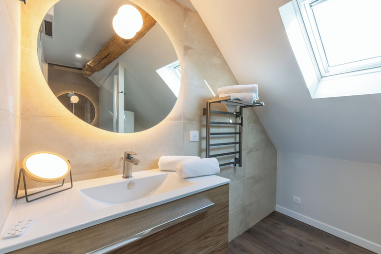 Bathroom 4, Hotel les Vents d'Anges, Côte-d'Or