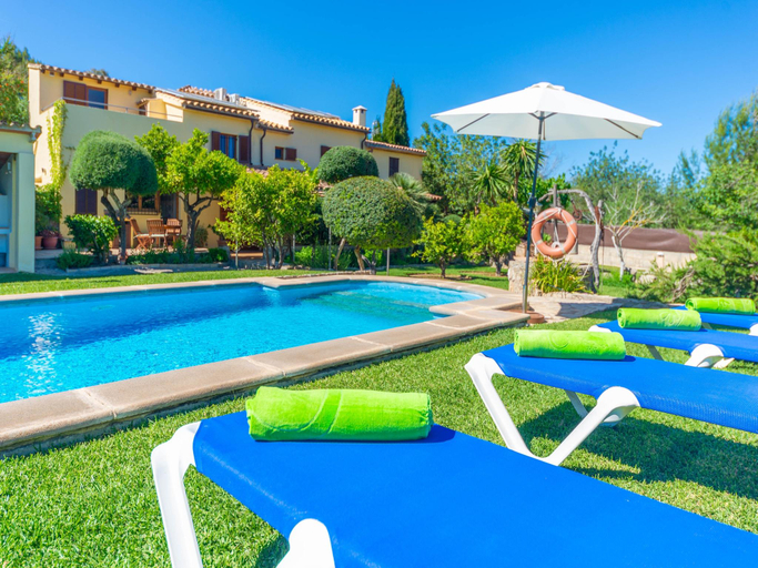 Sport & Beauty 2, Marina pollenCa - Villa With Private Pool, Baleares